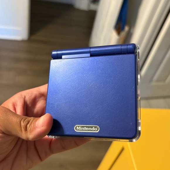 Nintendo Gameboy Advance SP - Picture 3 of 7